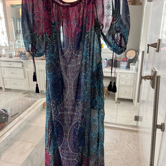 Sun-Kissed On Georgette Off-The-Shoulder Maxi Dress - Picture 6 of 15